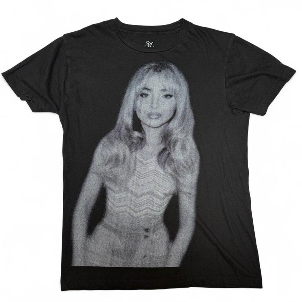 Sabrina Carpenter Graphic Tee Black Portrait Y2K Pop Star Size M